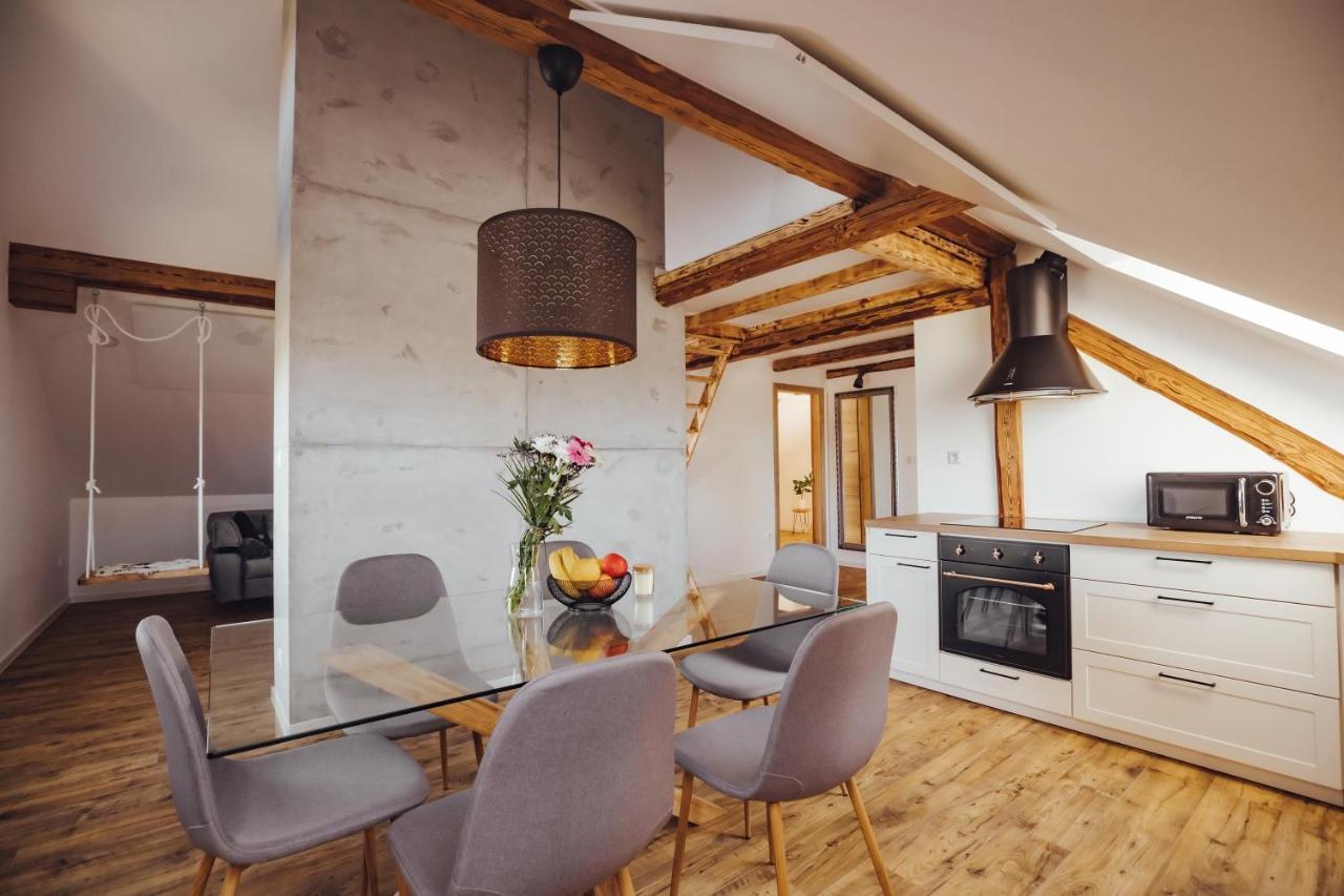 Drive Caffe Apartments Trzin Buitenkant foto